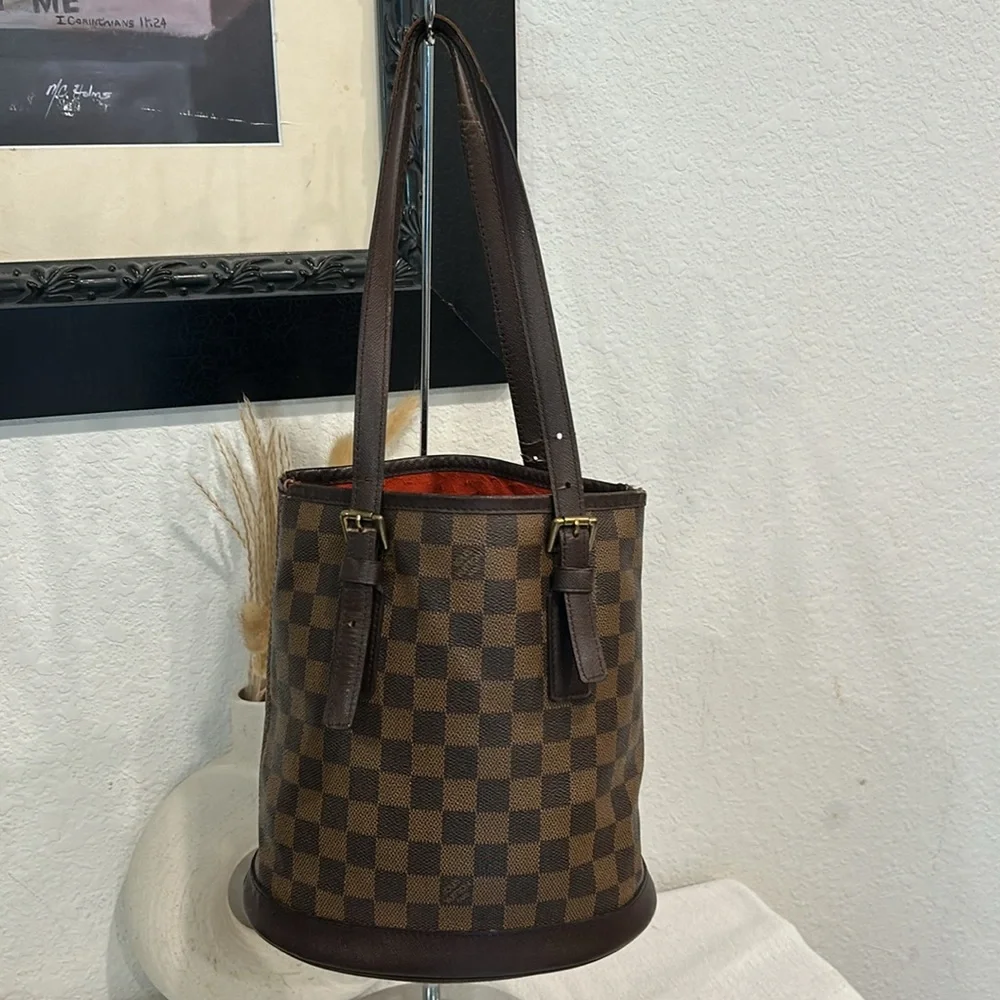 Louis Vuitton Damier Ebene mini Bucket Bag